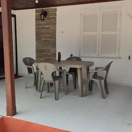 Maria's Summer House *